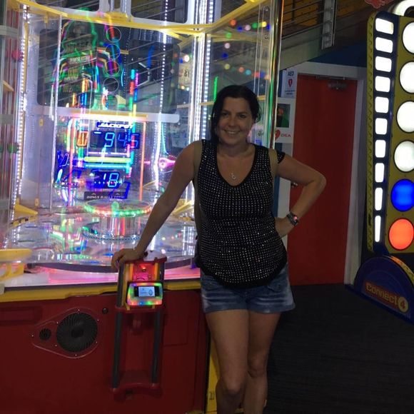 Meet your Posher, Coralia - Picture 1 of 1